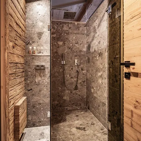 Loft In The Alps Penthouse דירה *